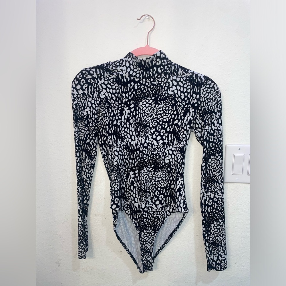 Snakeskin Bodysuit (M)- Forever 21